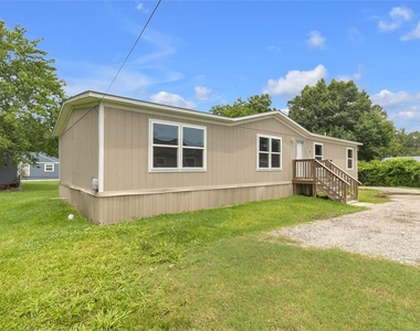 5313 2nd St - Photo Thumbnail 5