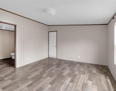 5313 2nd St - Photo Thumbnail 18