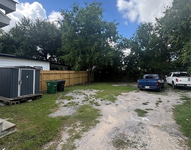 7910 Ford Street - Photo Thumbnail 6
