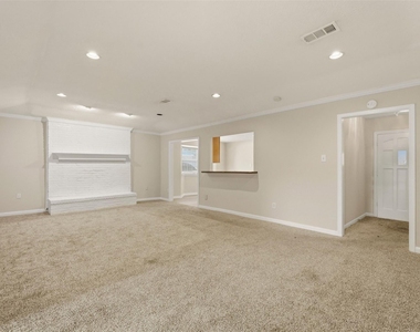 810 Sunnybrook Lane - Photo Thumbnail 12