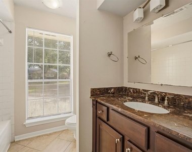 810 Sunnybrook Lane - Photo Thumbnail 21