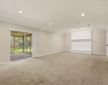 810 Sunnybrook Lane - Photo Thumbnail 13