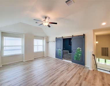28638 Monarch Cliffs Drive - Photo Thumbnail 32