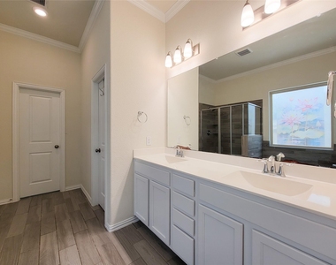 28638 Monarch Cliffs Drive - Photo Thumbnail 23