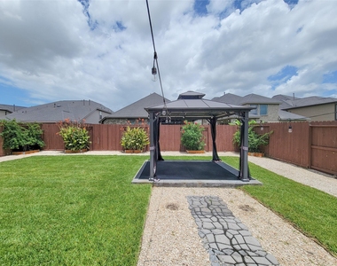 28638 Monarch Cliffs Drive - Photo Thumbnail 46