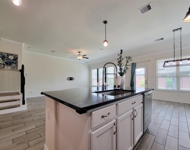 28638 Monarch Cliffs Drive - Photo Thumbnail 10
