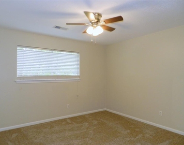 9403 Oxted Lane - Photo Thumbnail 24