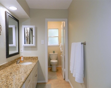 9403 Oxted Lane - Photo Thumbnail 21