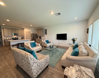 6927 Morales Way - Photo Thumbnail 1