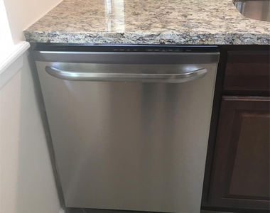 5115 Tashkent Drive - Photo Thumbnail 10
