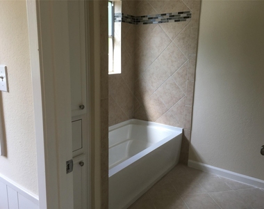5115 Tashkent Drive - Photo Thumbnail 15