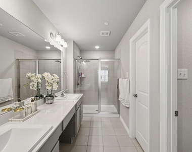 8050 Scanlan Trace - Photo Thumbnail 32