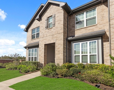8050 Scanlan Trace - Photo Thumbnail 37