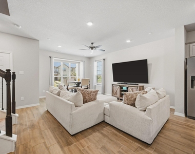 8050 Scanlan Trace - Photo Thumbnail 12