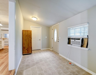 9193 Lucille Lane - Photo Thumbnail 8