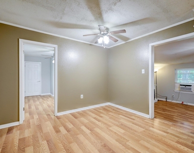 9193 Lucille Lane - Photo Thumbnail 12