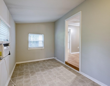 9193 Lucille Lane - Photo Thumbnail 6