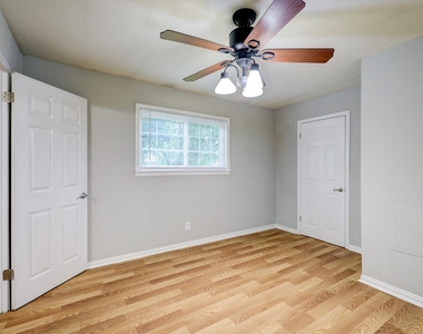 9193 Lucille Lane - Photo Thumbnail 23