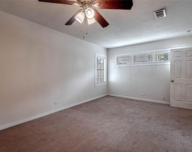 2538 Sycamore Avenue - Photo Thumbnail 12