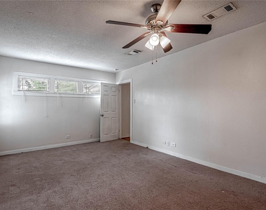 2538 Sycamore Avenue - Photo Thumbnail 13