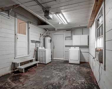 2538 Sycamore Avenue - Photo Thumbnail 22