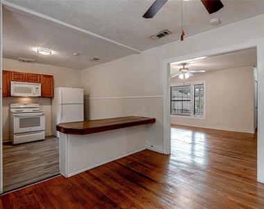 2538 Sycamore Avenue - Photo Thumbnail 8