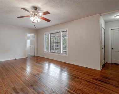 2538 Sycamore Avenue - Photo Thumbnail 5