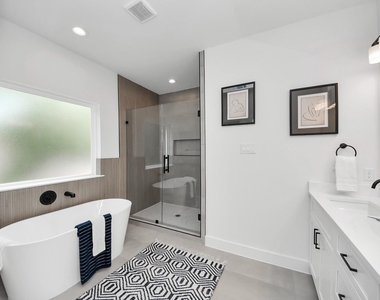 860 Rachel St Street - Photo Thumbnail 28