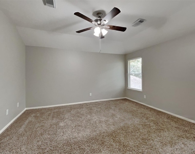 16127 Hilton Head Lane - Photo Thumbnail 8