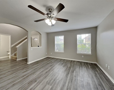 16127 Hilton Head Lane - Photo Thumbnail 1