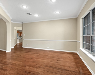 21327 Pennshore Lane - Photo Thumbnail 4