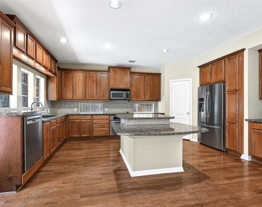 21327 Pennshore Lane - Photo Thumbnail 7