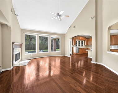 21327 Pennshore Lane - Photo Thumbnail 11