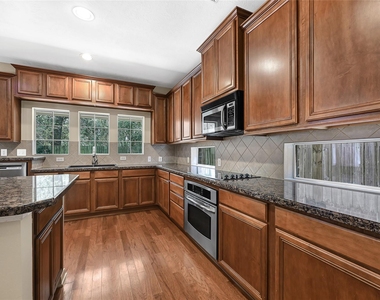 21327 Pennshore Lane - Photo Thumbnail 8