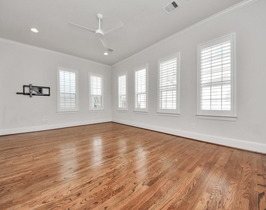 2606 Madeline Grove Drive - Photo Thumbnail 25