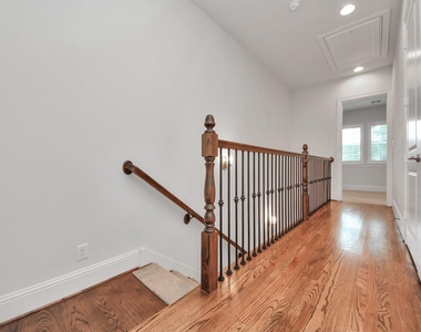 2606 Madeline Grove Drive - Photo Thumbnail 34