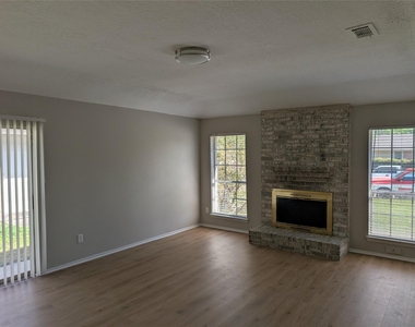 11019 Clear Fork - Photo Thumbnail 2