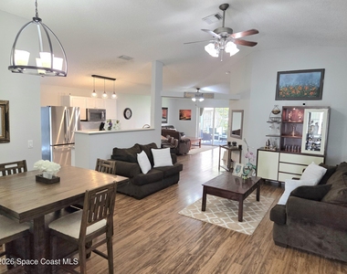 2317 Deercroft Drive - Photo Thumbnail 2