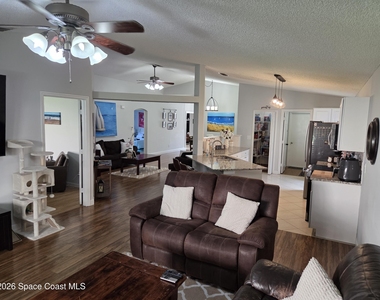 2317 Deercroft Drive - Photo Thumbnail 4
