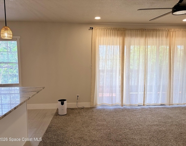 909 S Colonial Court - Photo Thumbnail 6