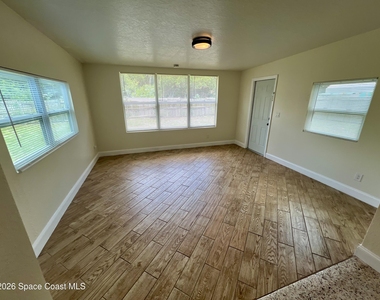 15 Vida Way - Photo Thumbnail 8