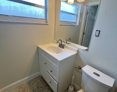 15 Vida Way - Photo Thumbnail 12