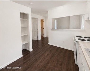 2909 Carver Street - Photo Thumbnail 4