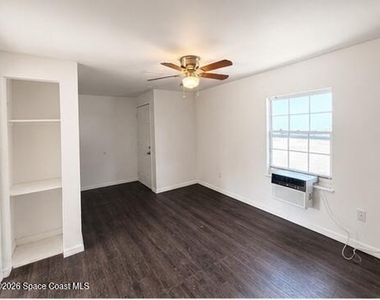 2909 Carver Street - Photo Thumbnail 3