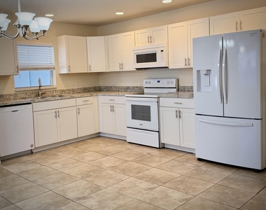 160 Empress Avenue - Photo Thumbnail 5