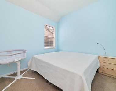 24526 Foxberry Glen Lane - Photo Thumbnail 13