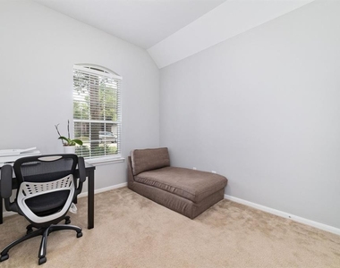 24526 Foxberry Glen Lane - Photo Thumbnail 12