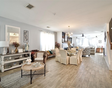 9503 Lerin Lane - Photo Thumbnail 6