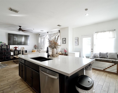 9503 Lerin Lane - Photo Thumbnail 15