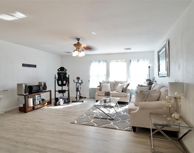 9503 Lerin Lane - Photo Thumbnail 31